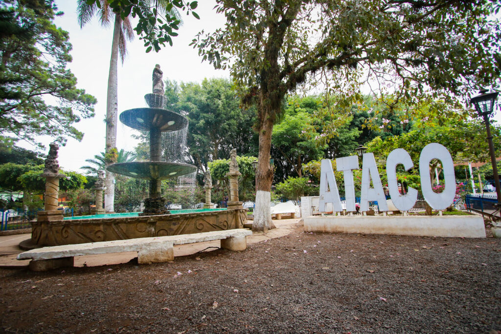 Qué hacer en Ataco con murales, café y artesanías