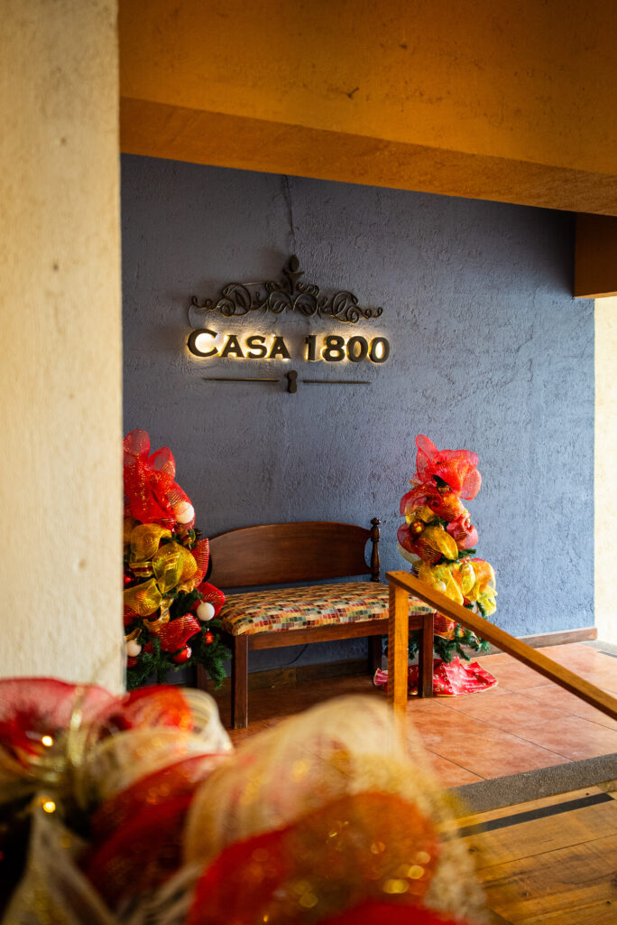 Casa 1800 Ataco como pausa después de recorrer los murales