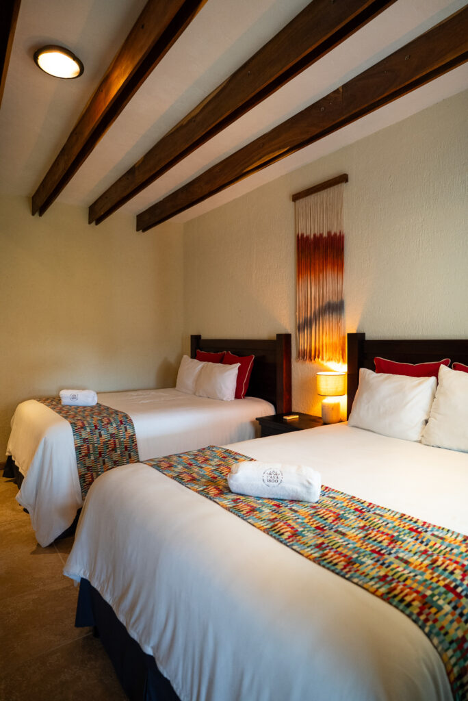 Habitación acogedora en Casa 1800 Ataco para una escapada cafetalera